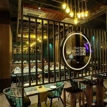 Four Vedas Hotel & Resort Siliguri Eksteriør billede