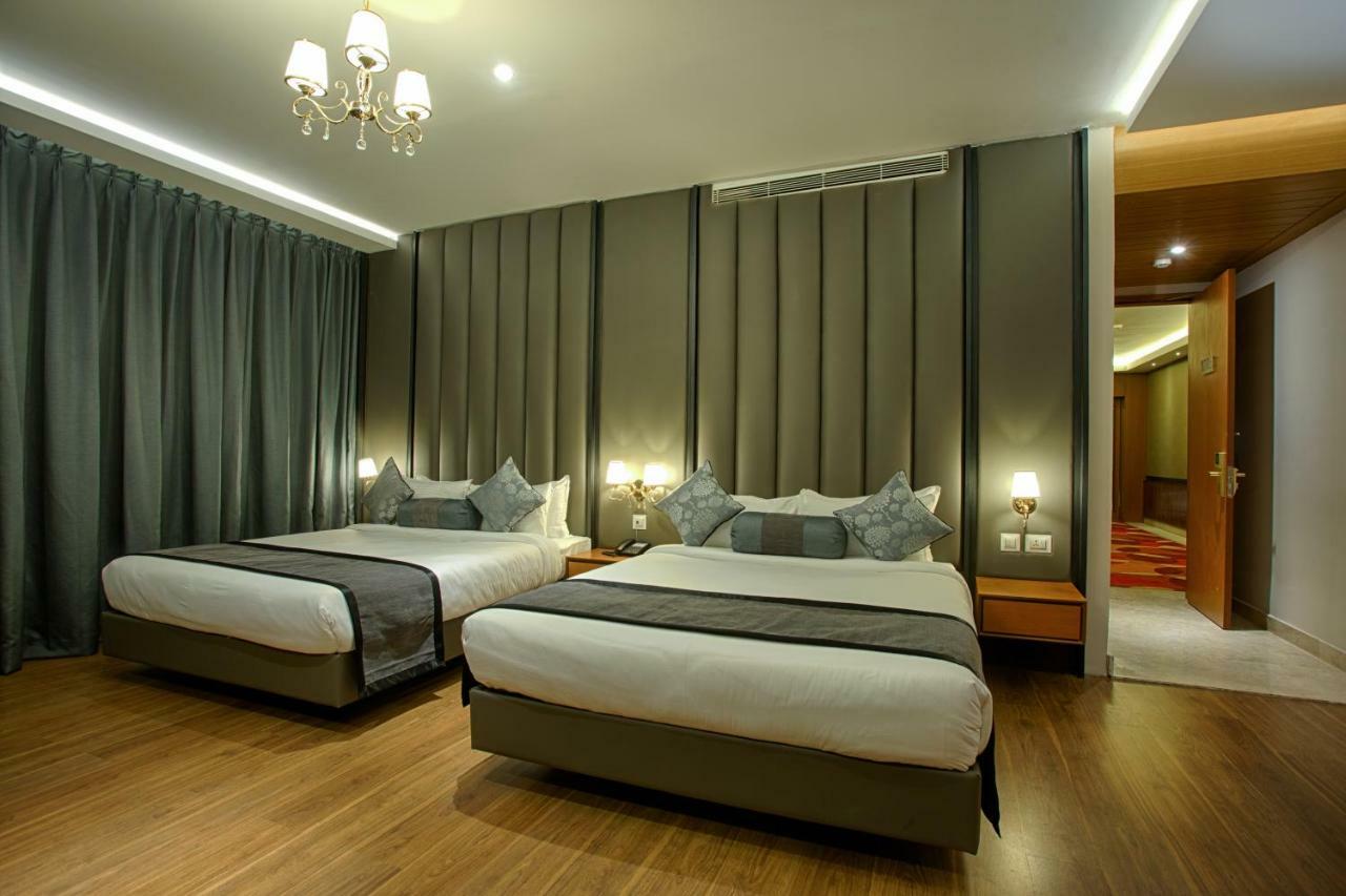 Four Vedas Hotel & Resort Siliguri Eksteriør billede