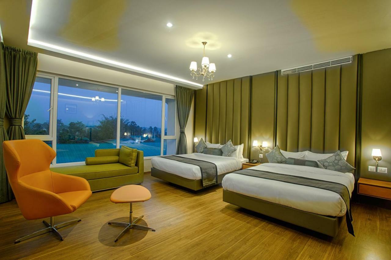 Four Vedas Hotel & Resort Siliguri Eksteriør billede